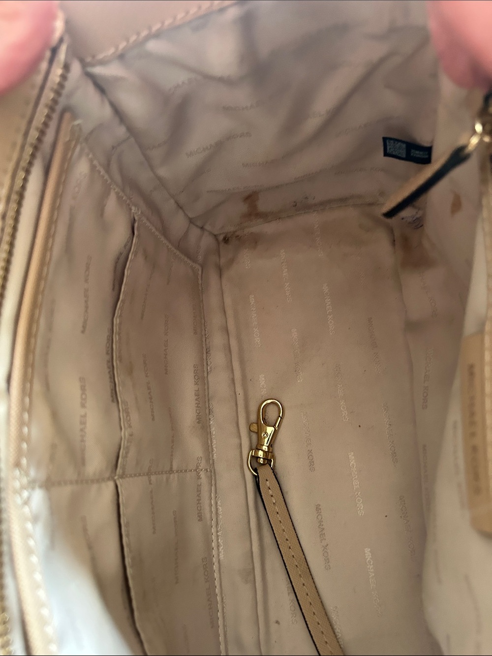 Michael Kors Selma Saffano Leather Medium Satchel in Oyster - Picture 15 of 16